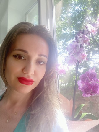 DR. Renatta Popescu